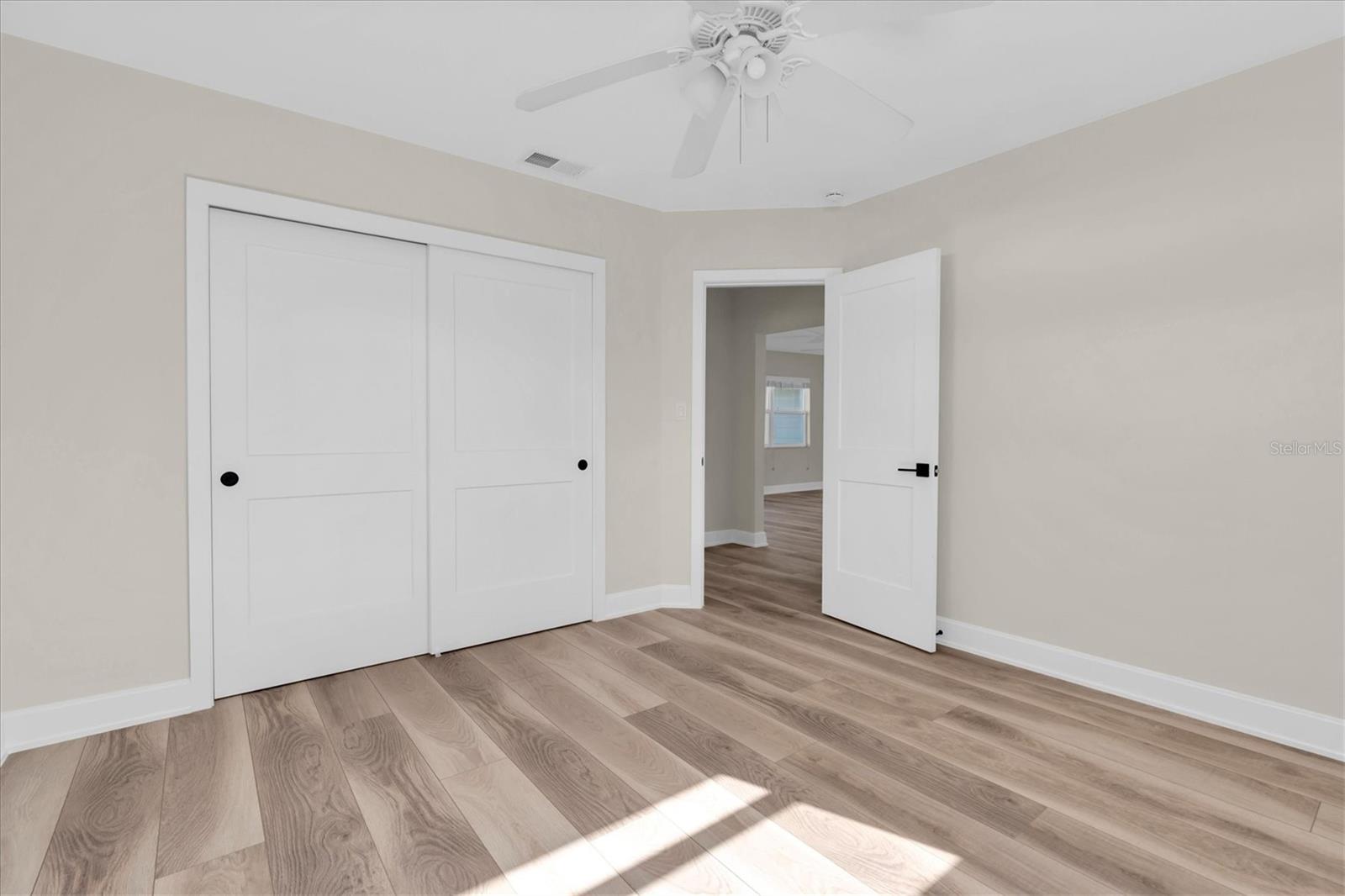 SHORE ACRES BUTTERFLY LAKE REP - Residential