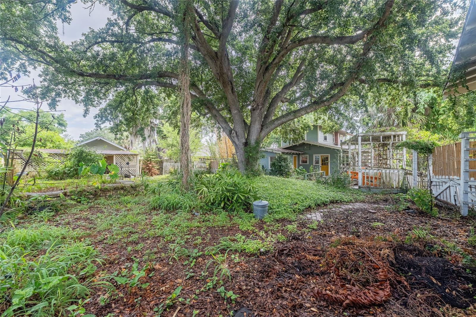 LAKE WALES - Residential