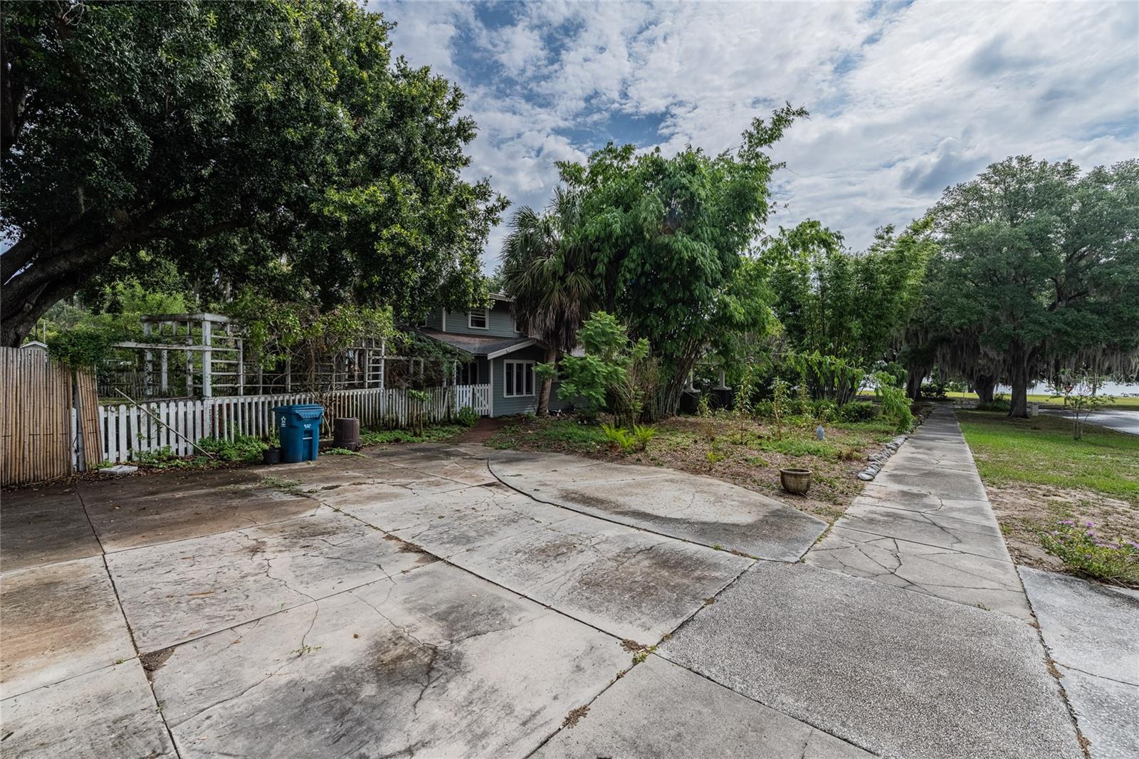 LAKE WALES - Residential