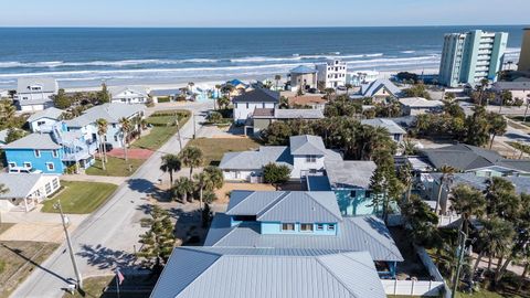 A home in NEW SMYRNA BEACH