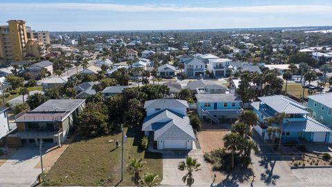 A home in NEW SMYRNA BEACH