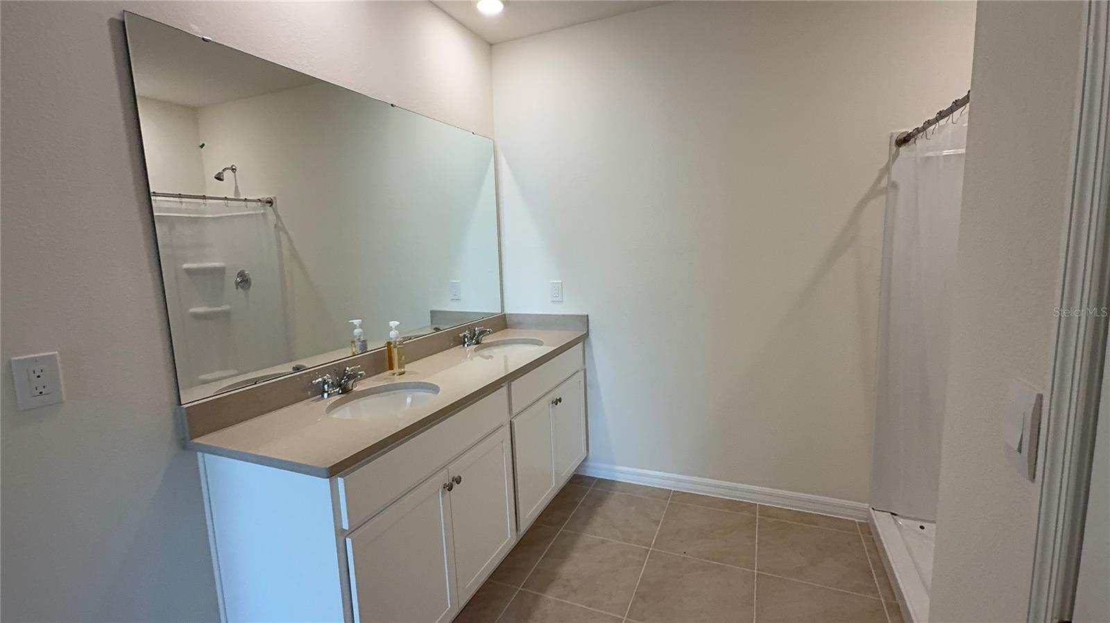 TAYLOR GRVS - Residential Lease
