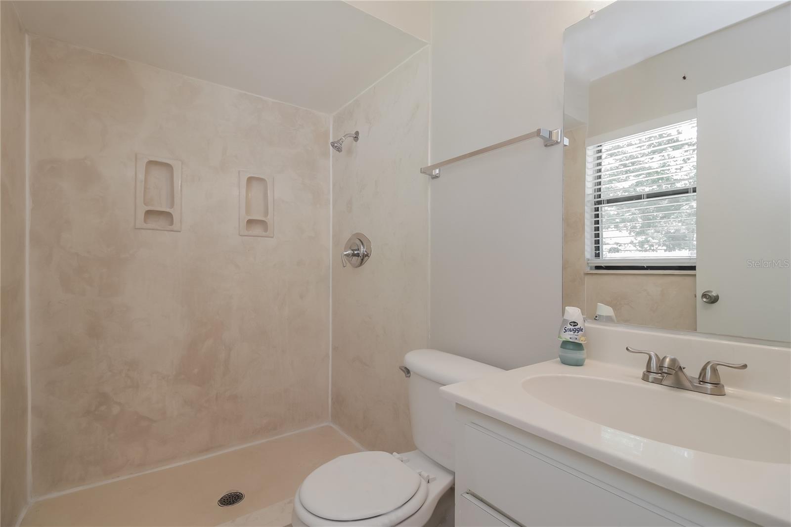 WILDWOOD UNIT 01 - Residential Lease