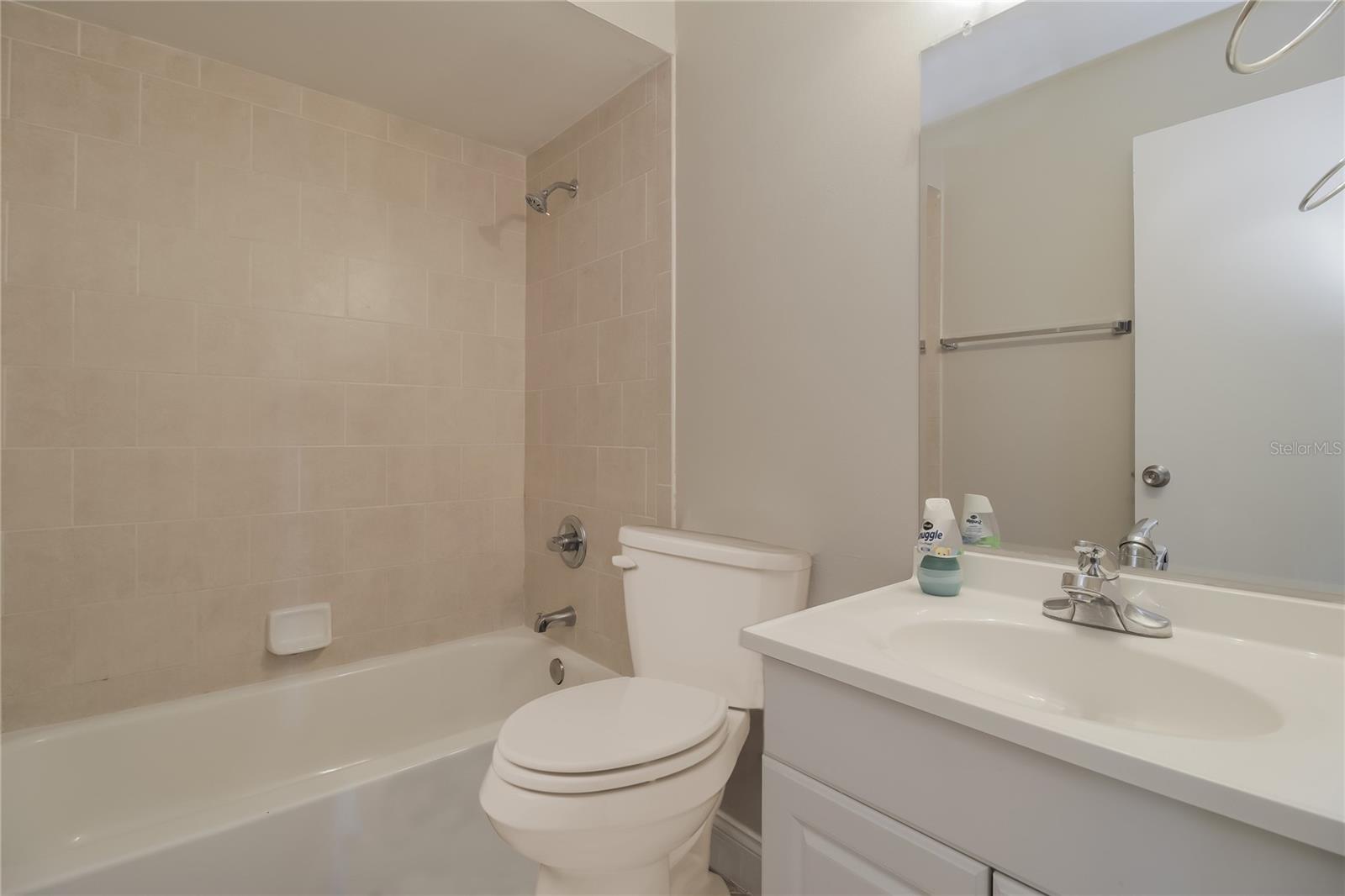 WILDWOOD UNIT 01 - Residential Lease