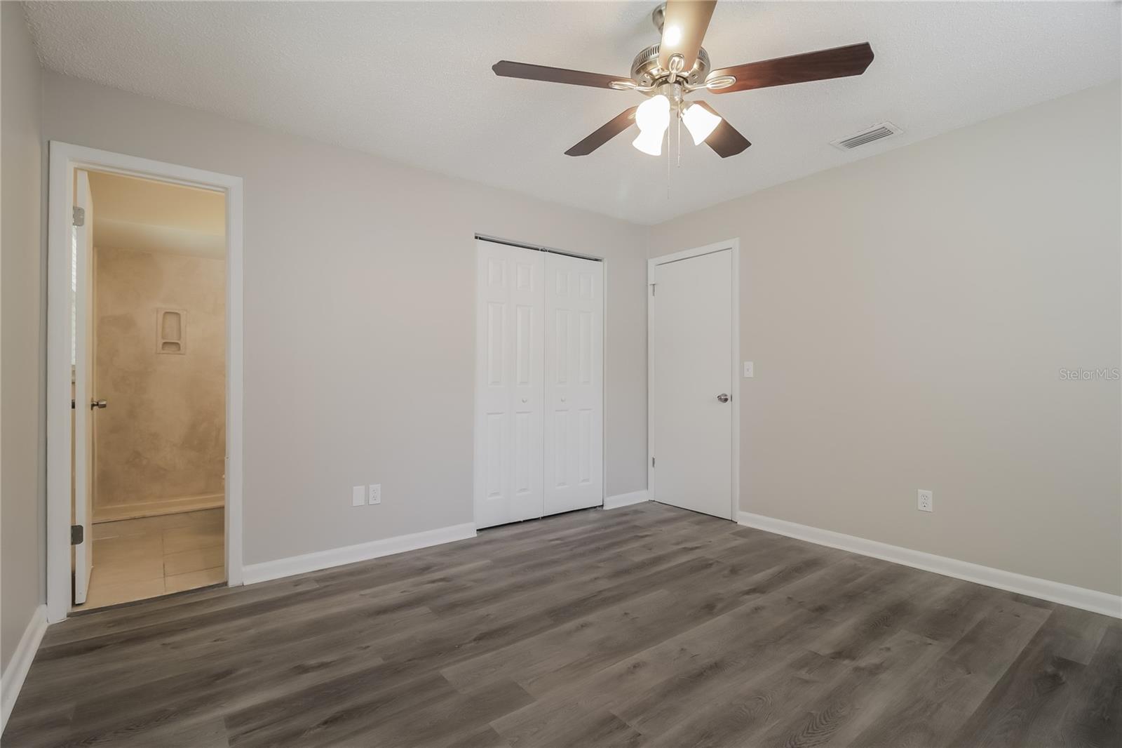 WILDWOOD UNIT 01 - Residential Lease