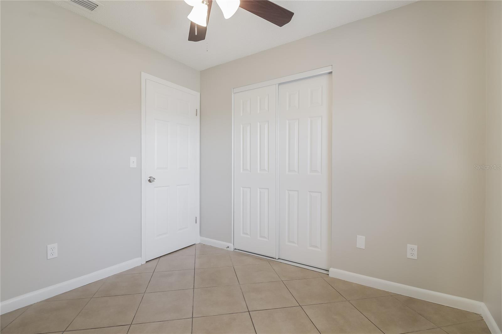 WILDWOOD UNIT 01 - Residential Lease