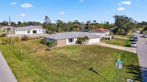 A home in PORT CHARLOTTE