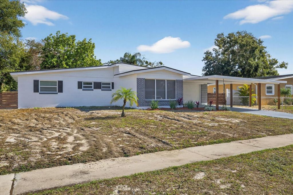 Photo of 7125 Bonito Street, Tampa, FL 33617 (MLS # TB8456591)