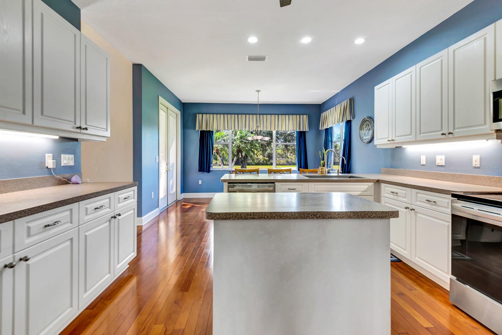 5750 SADDLE OAK TRAIL
