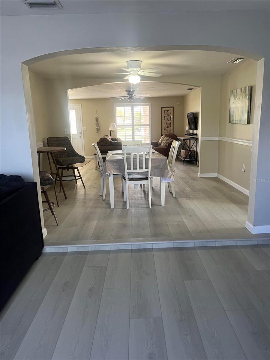 24 OAKWOOD DRIVE N 24