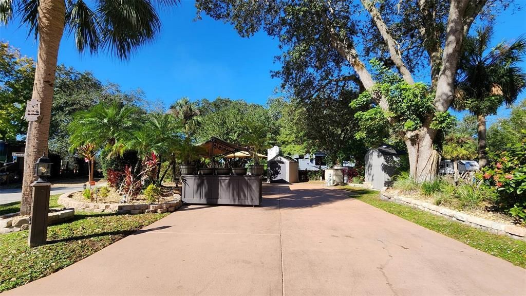 Photo of 185 APPALOOSA TRAIL E, LAKE WALES, FL 33898 (MLS # U8184321)