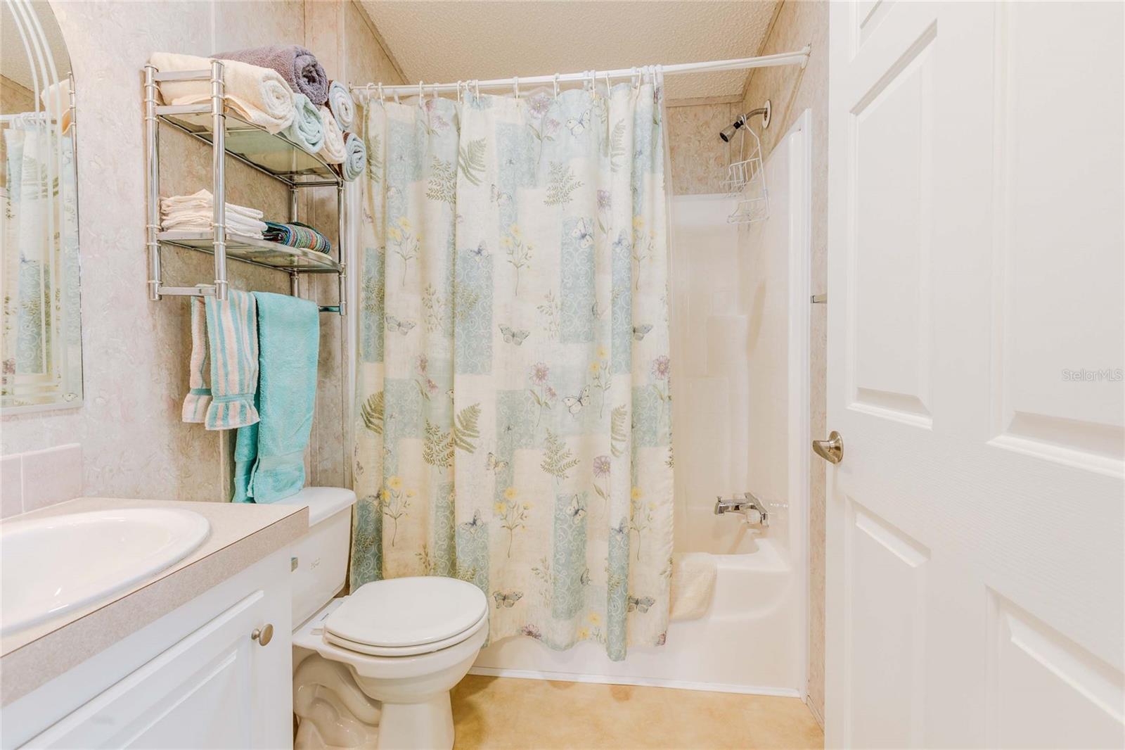 MAPLE LEAF ESTATES - Residential