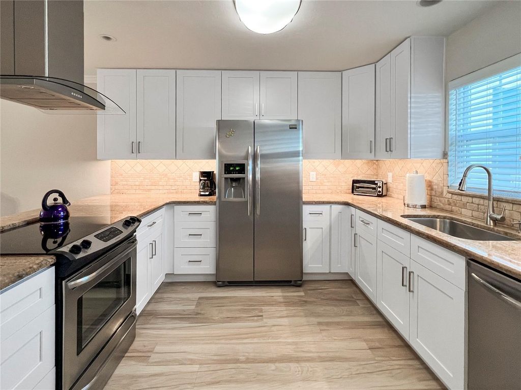 Photo of 9811 Hernando Court, Bradenton, FL 34210 (MLS # A4670771)