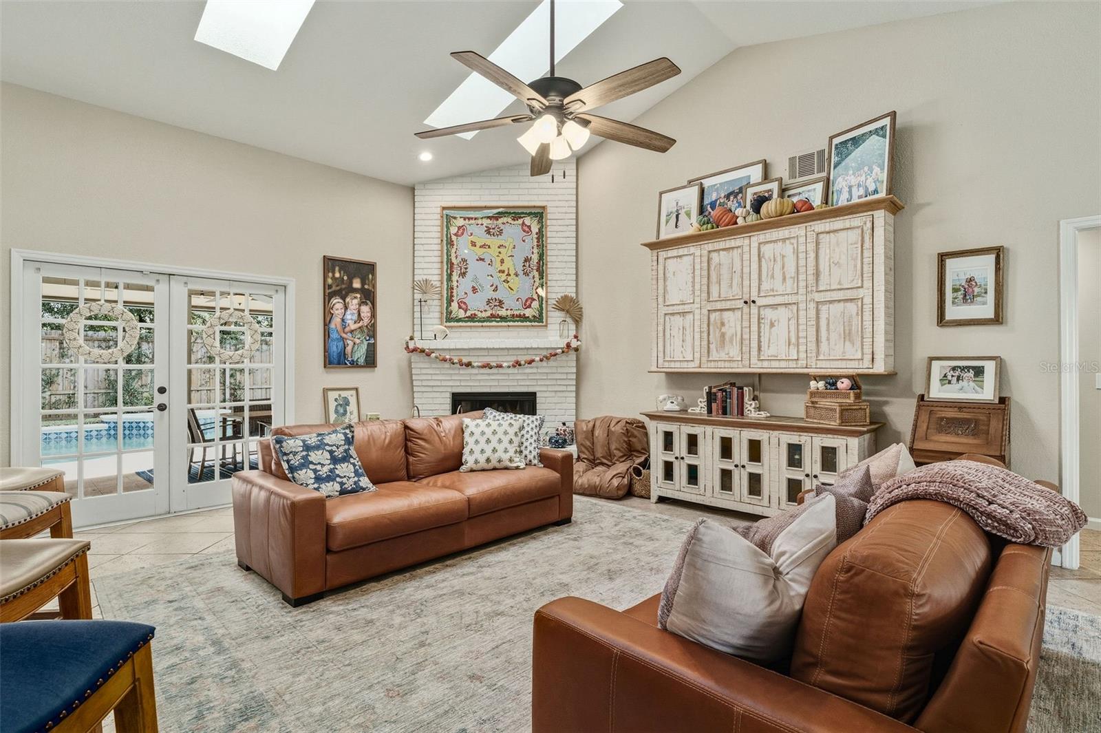 4217 CONWAY PLACE CIRCLE