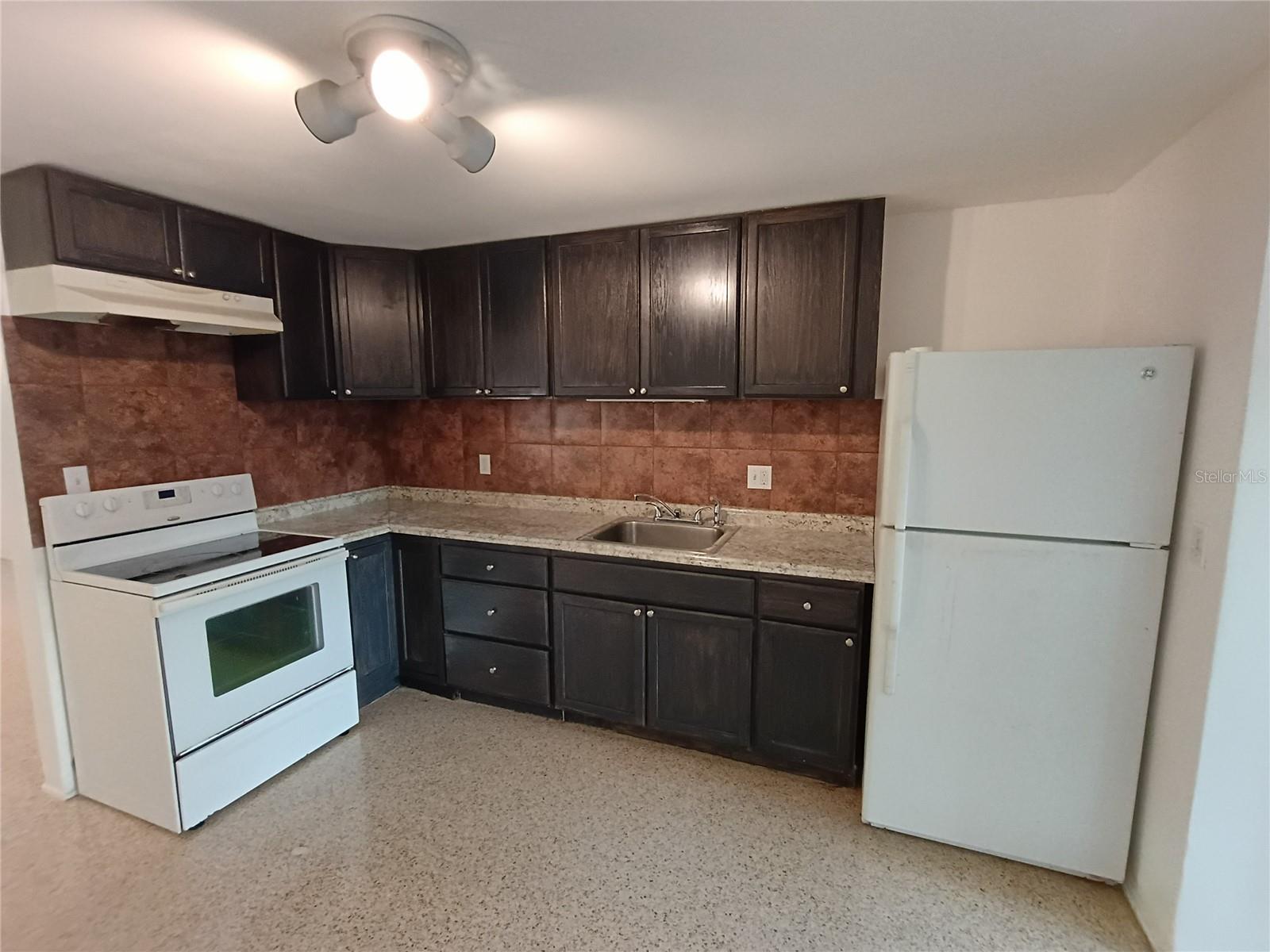 PINE CREST ADD HOLLY HILL - Residential