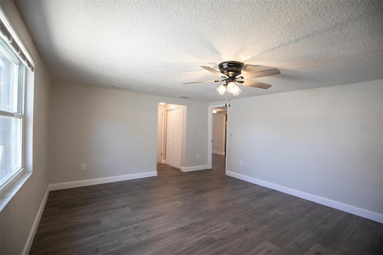EMBASSY HILLS - Residential
