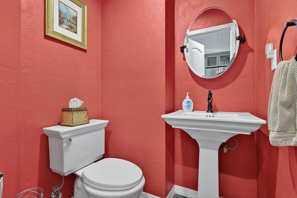 LIGHTHOUSE SHORES - Residential