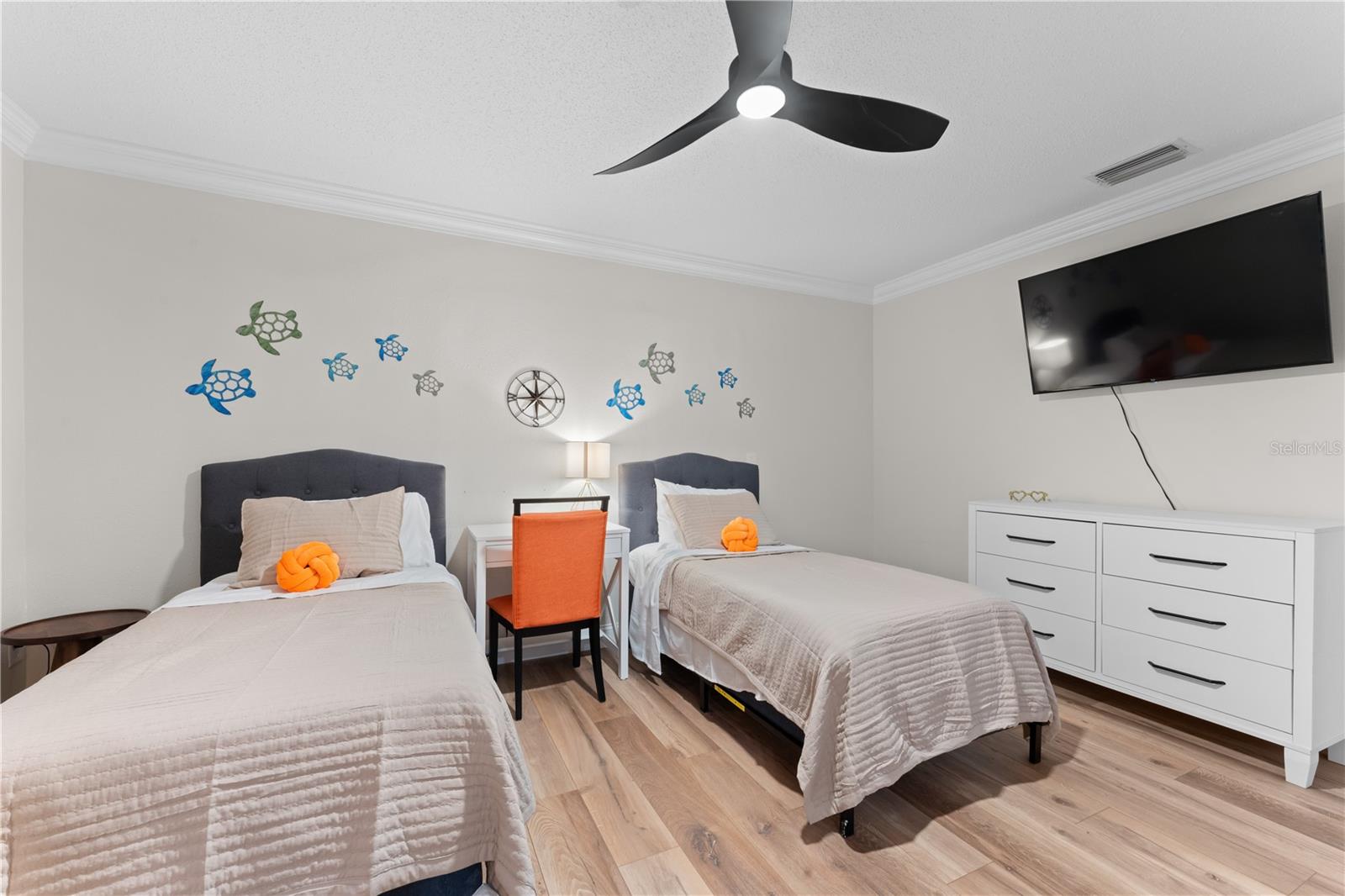 FLOR A MAR - Residential