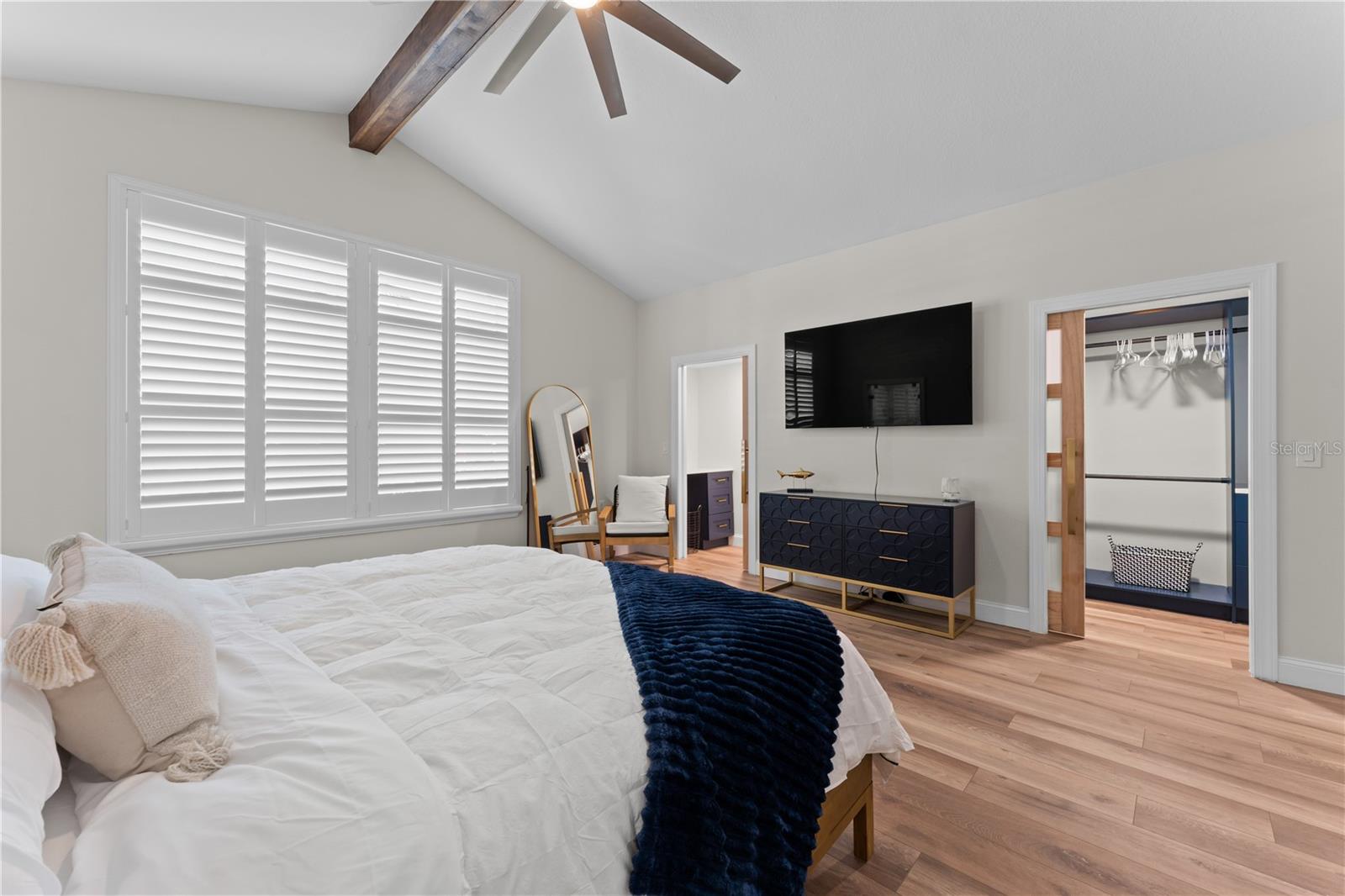 FLOR A MAR - Residential