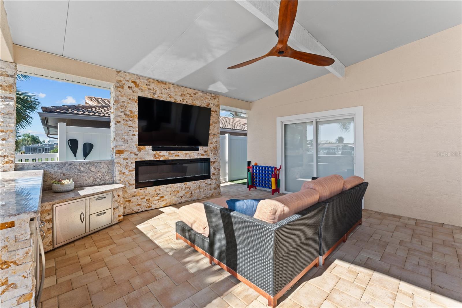 FLOR A MAR - Residential