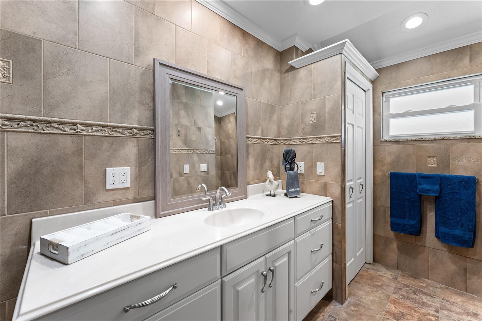 FLOR A MAR - Residential