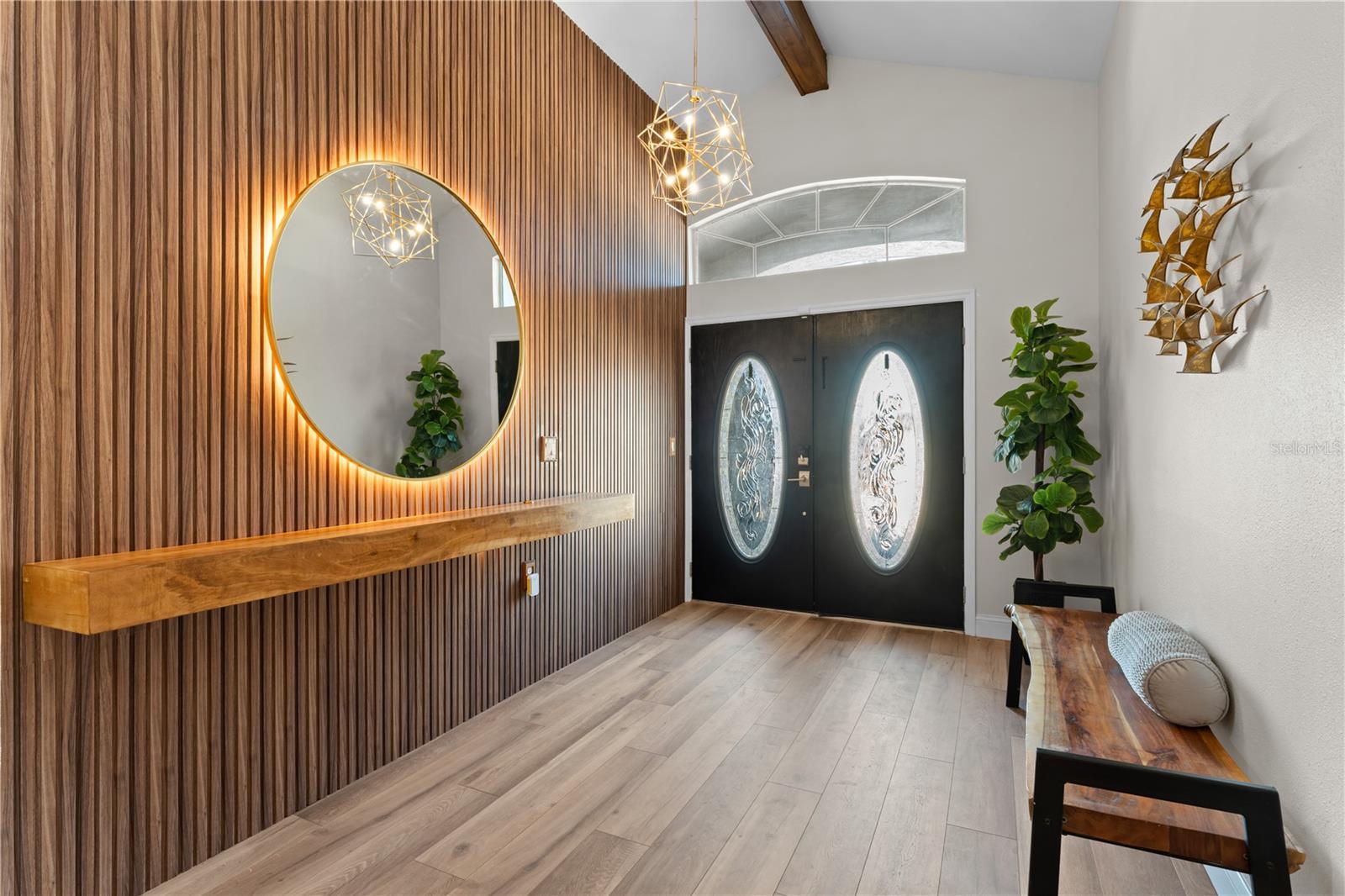 FLOR A MAR - Residential