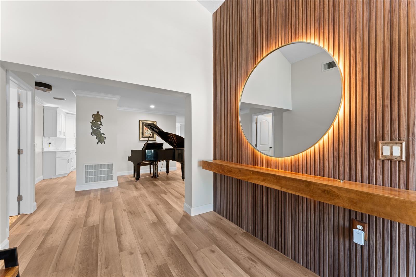 FLOR A MAR - Residential