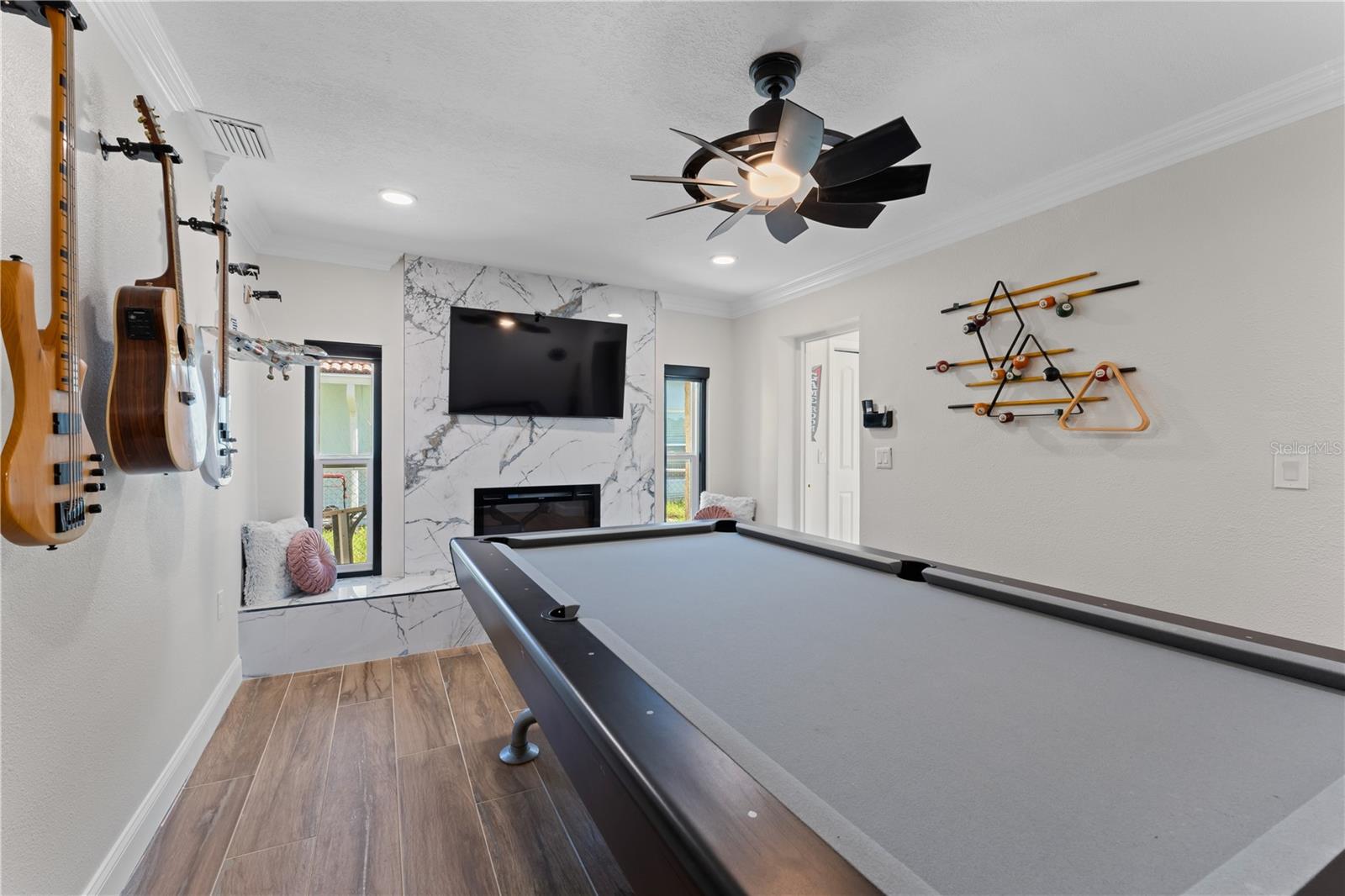 FLOR A MAR - Residential