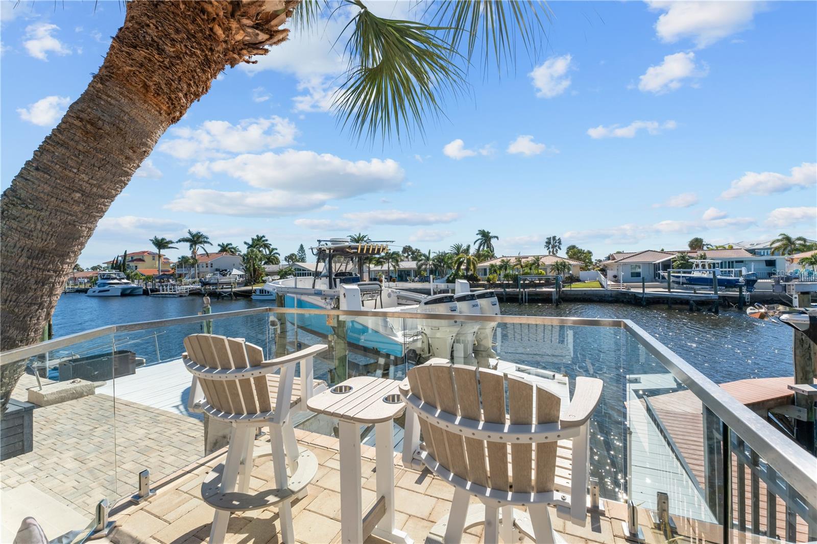 FLOR A MAR - Residential