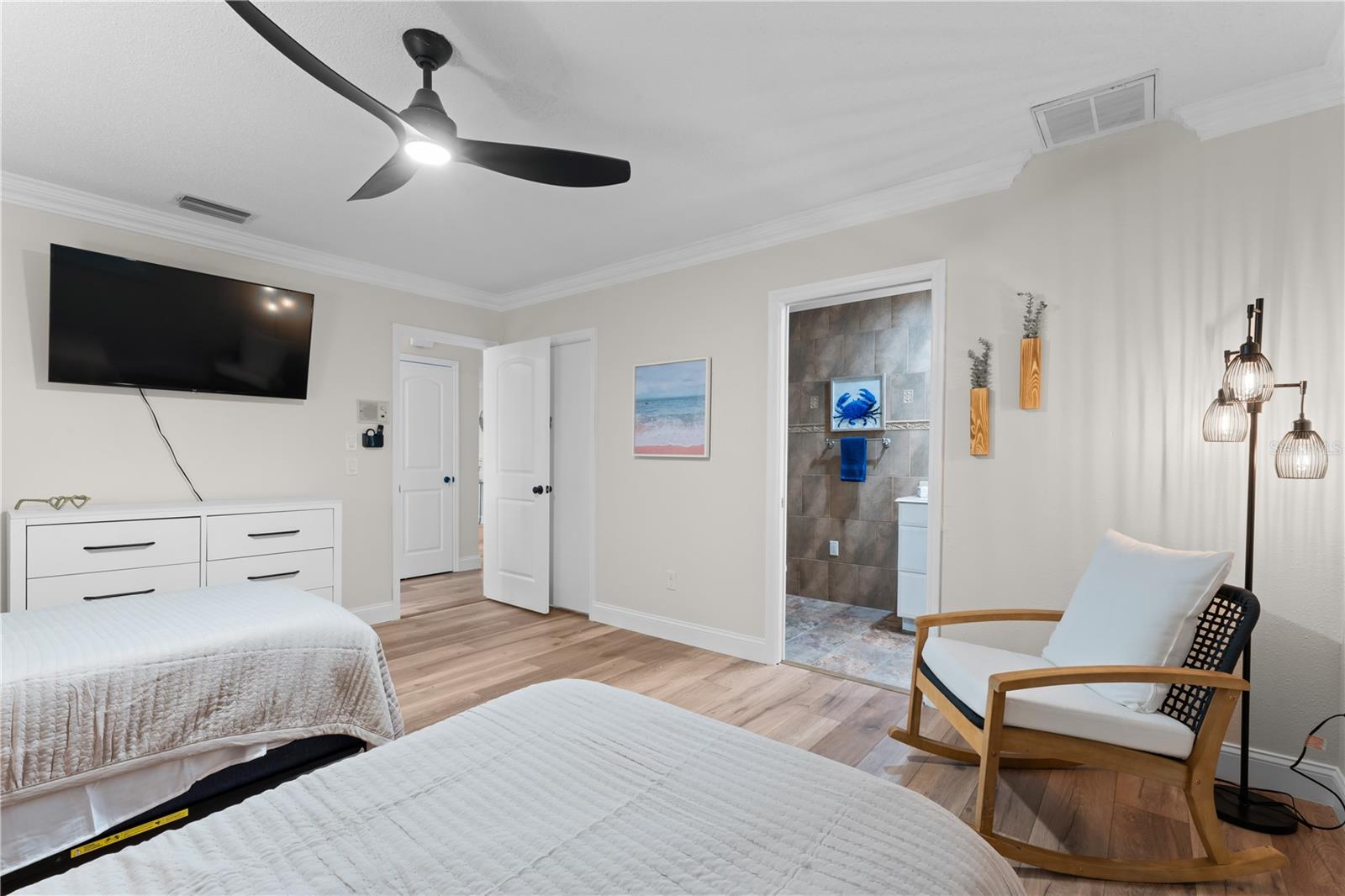 FLOR A MAR - Residential