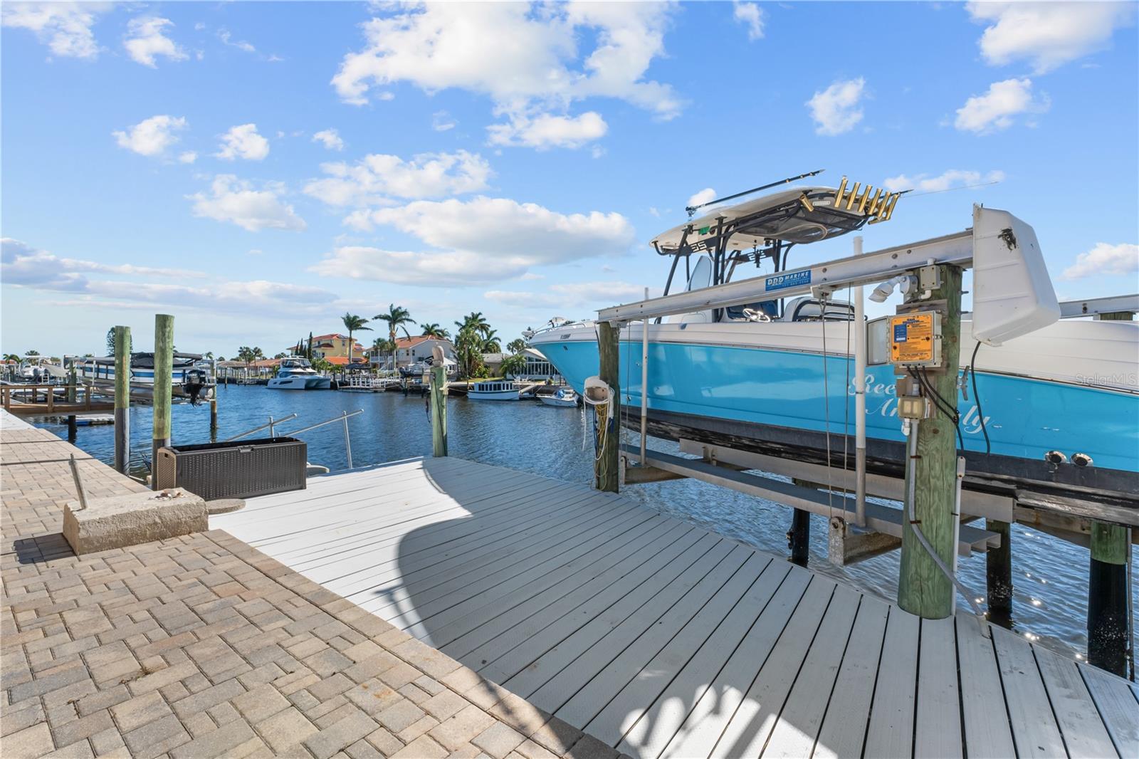 FLOR A MAR - Residential