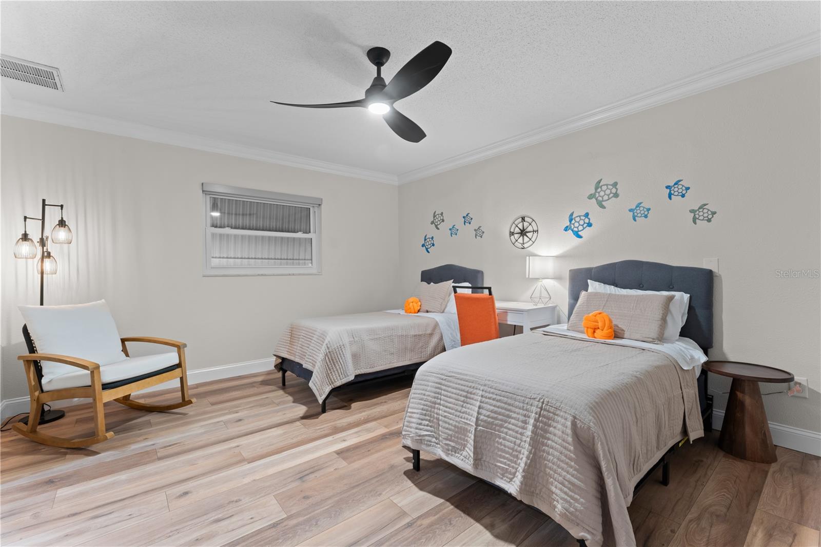 FLOR A MAR - Residential