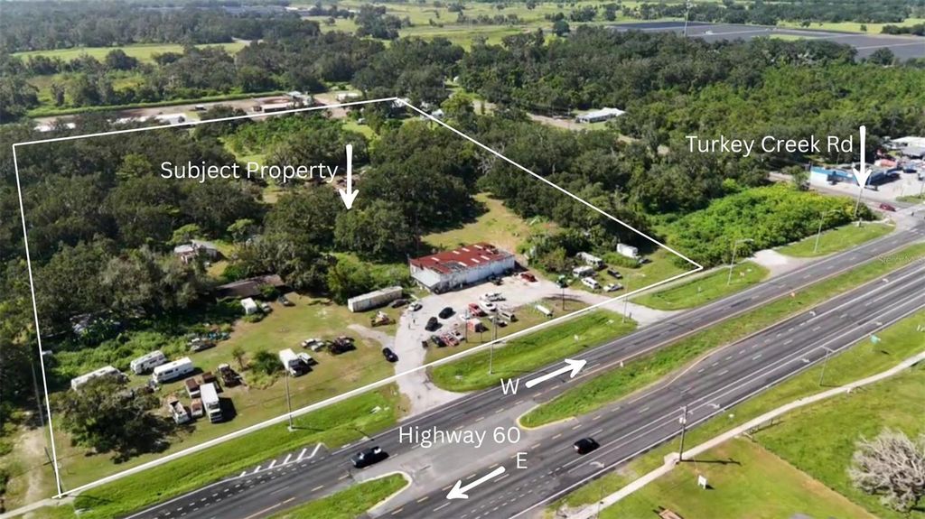 Photo of 4601 W 60 Highway, Plant City, FL 33567 (MLS # TB8433106)