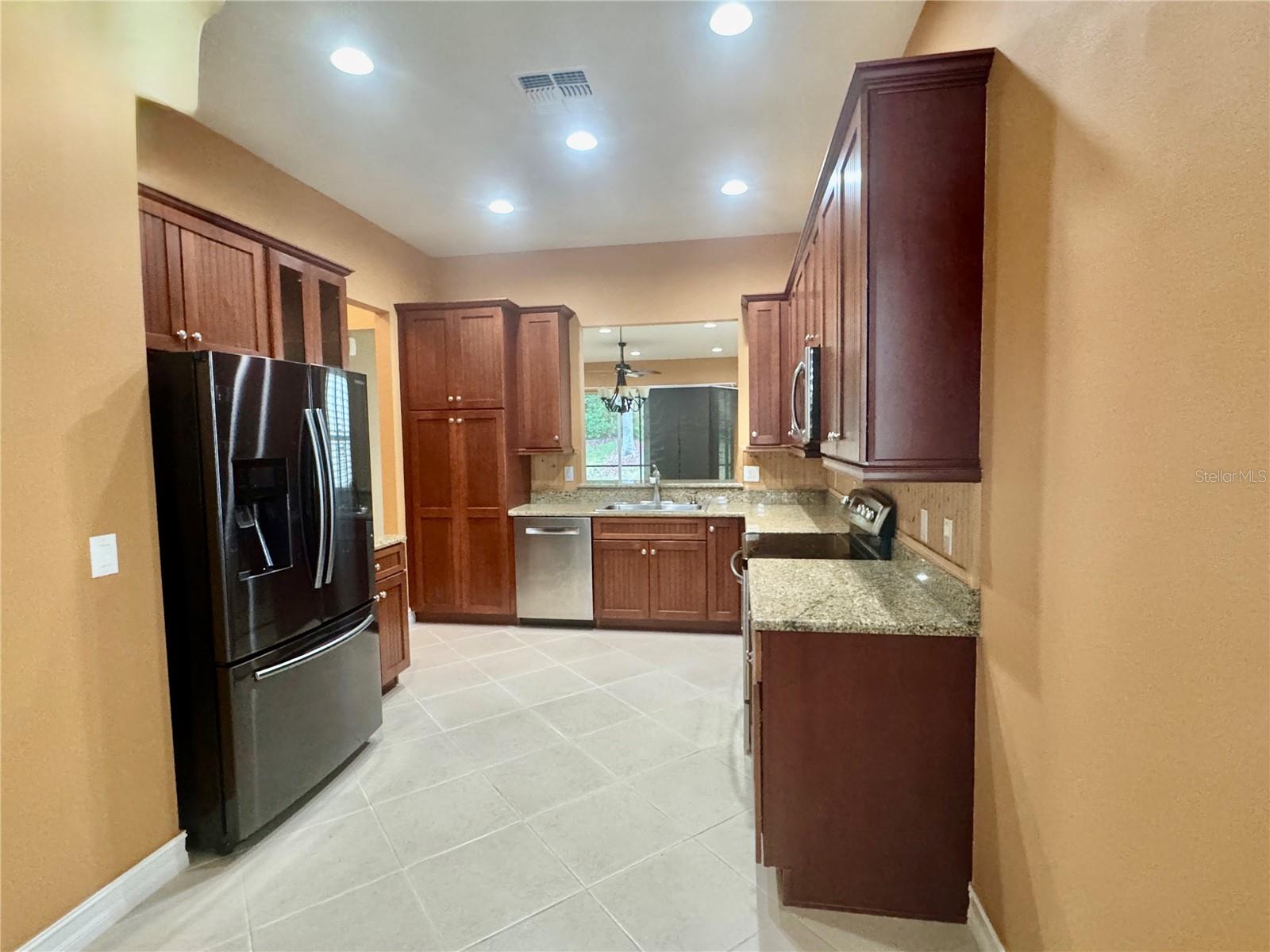 15908 COBBLE MILL DRIVE