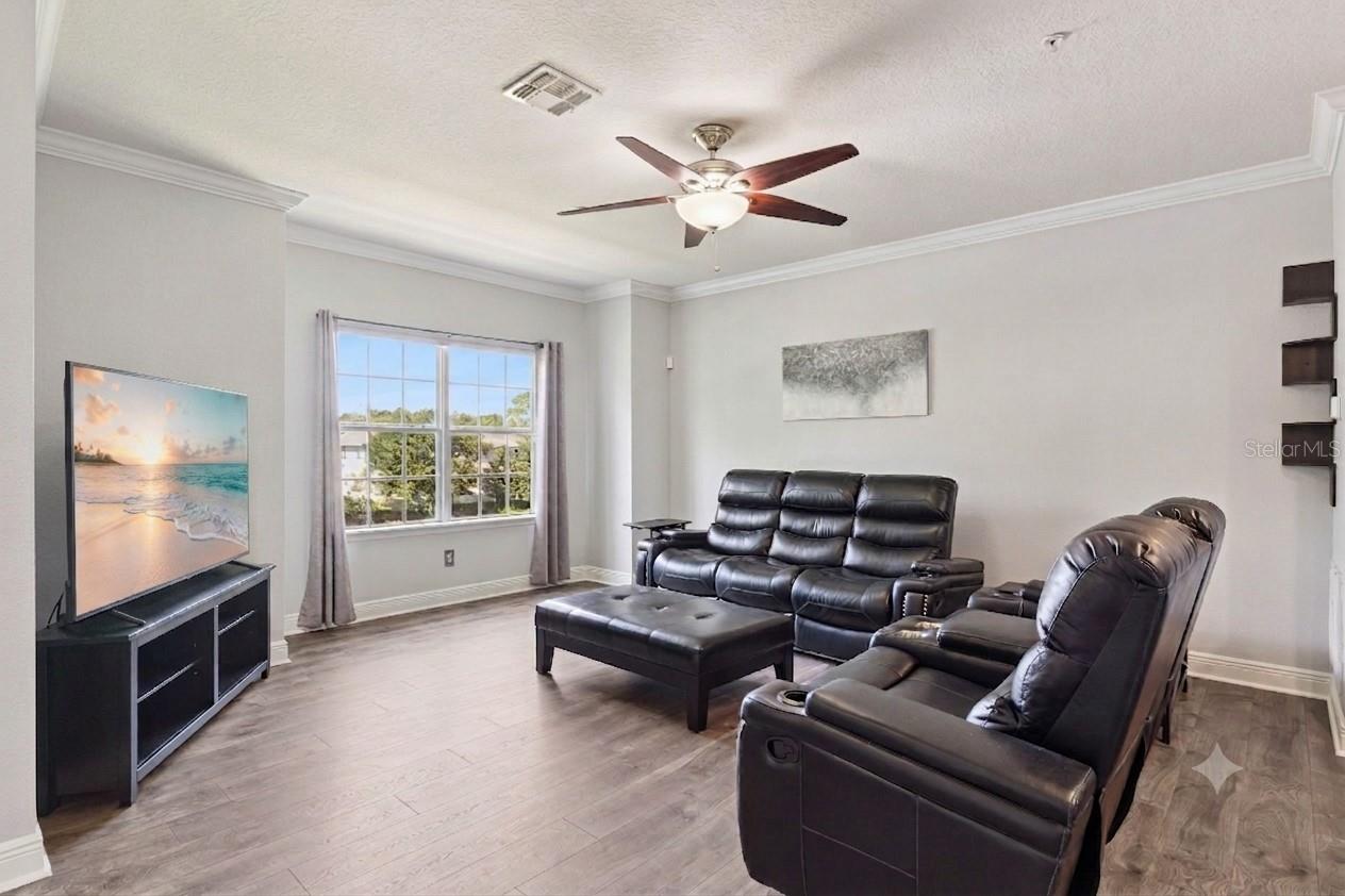 1569 CLOVERBAY LANE