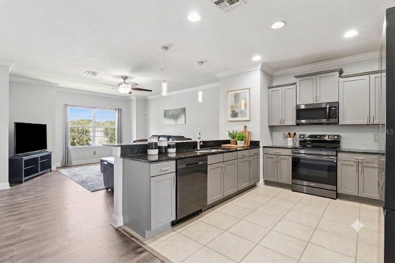 1569 CLOVERBAY LANE
