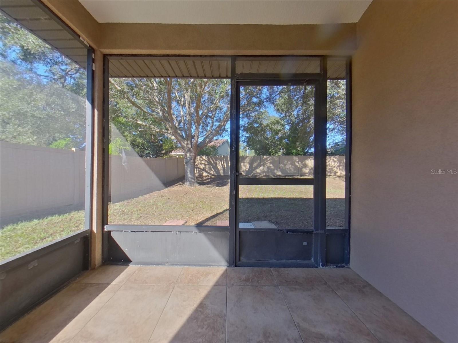 TAVARES GROVES AT BAYTREE PH 02 LT 71 PB - Residential Lease