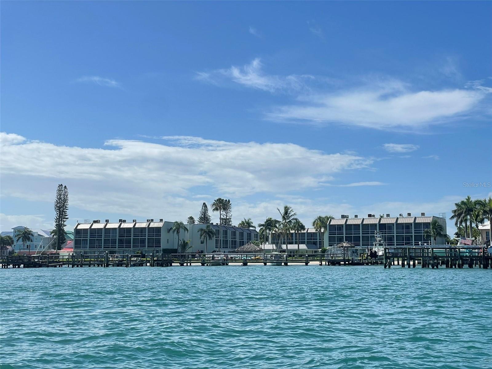 LA ENTRADA DEL MAR CONDO - Residential