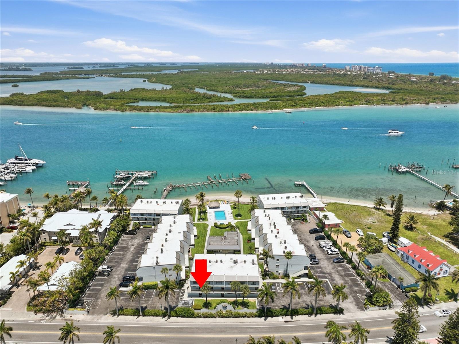 LA ENTRADA DEL MAR CONDO - Residential