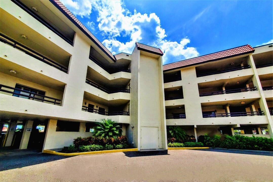 VILLAGE AT TIERRA VERDE CONDO - Residential