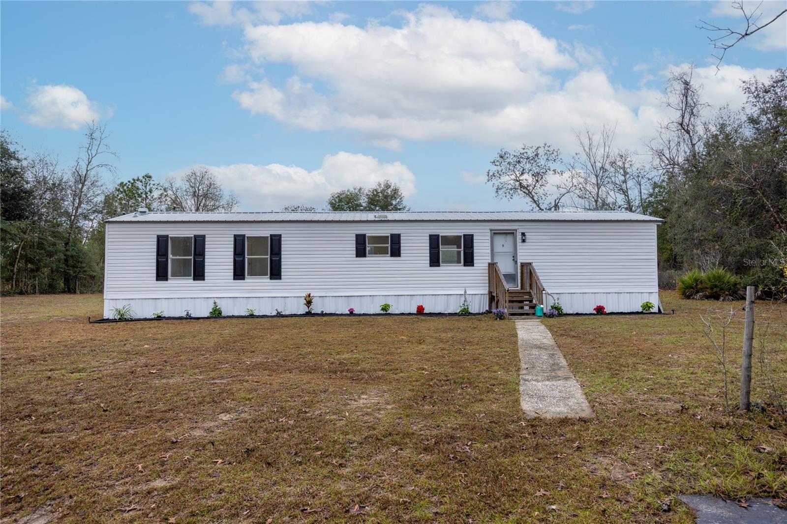 UNIVERSITY OAKS - Residential