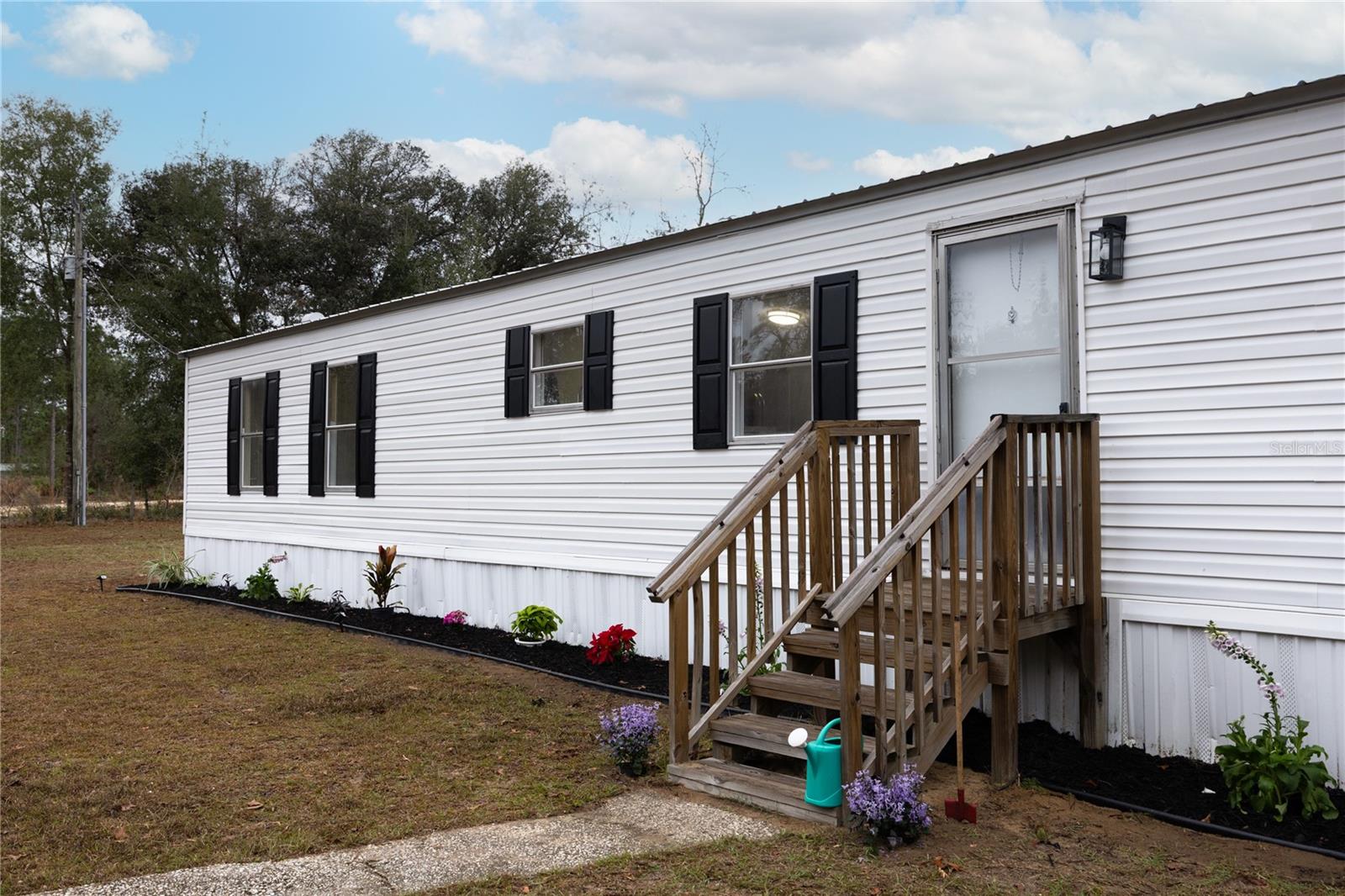 UNIVERSITY OAKS - Residential