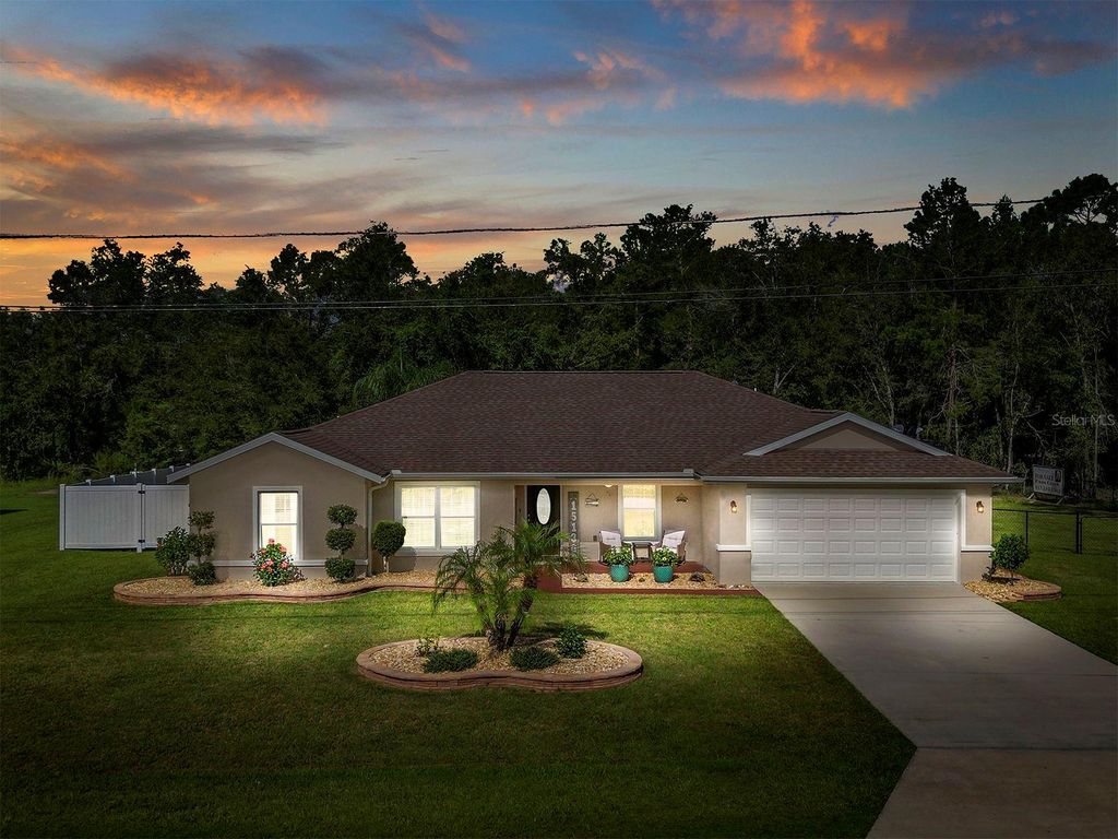 Photo of 15136 SE 93rd Avenue, Summerfield, FL 34491 (MLS # OM719040)