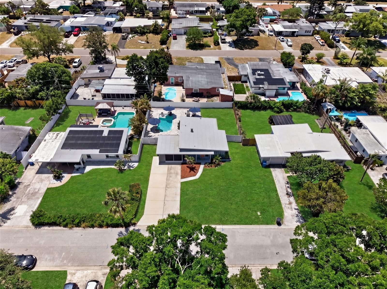 GARDEN MANOR SEC 1 - Residential