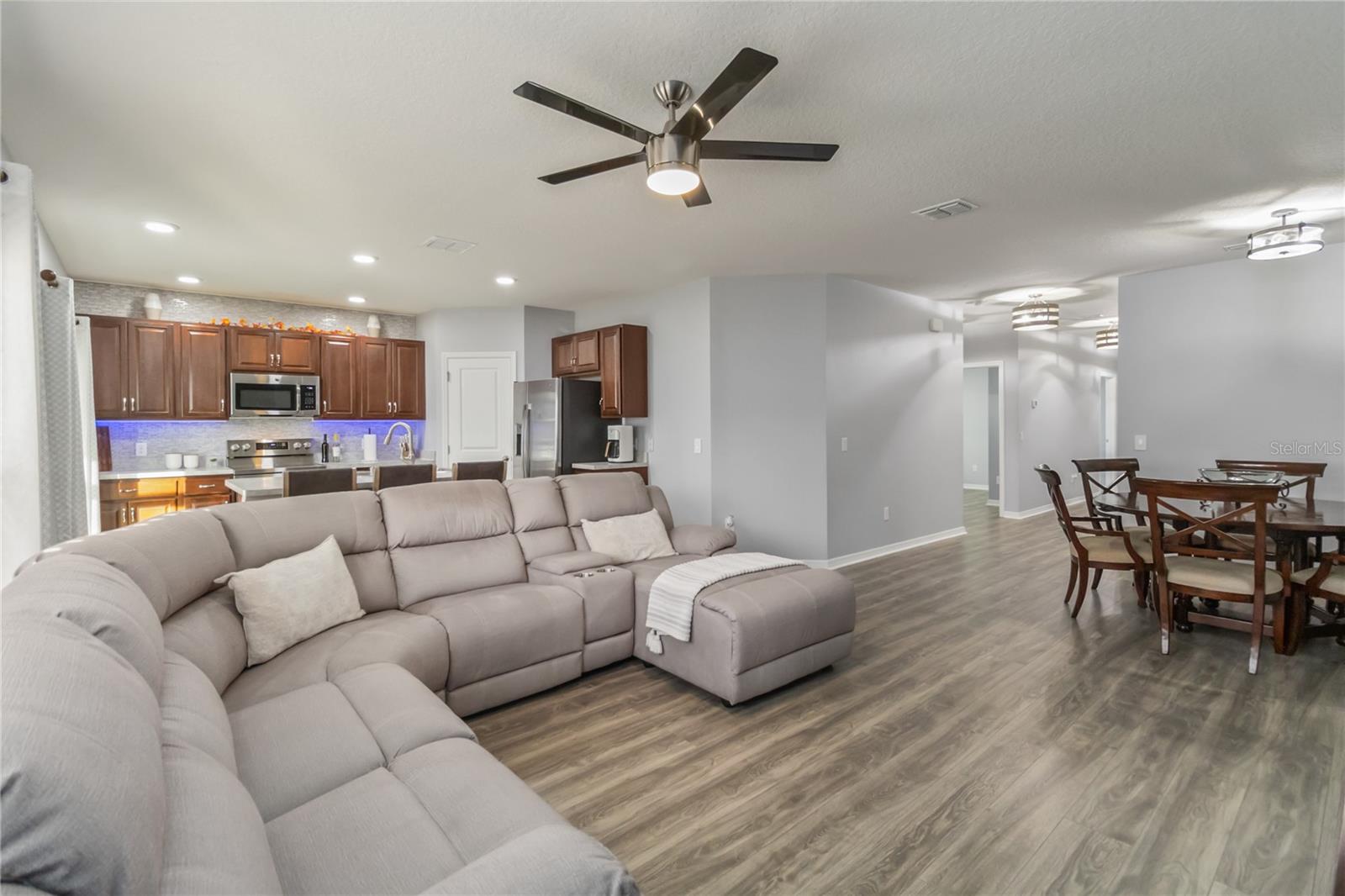 EAGLE POINTE PH III SUB - Residential