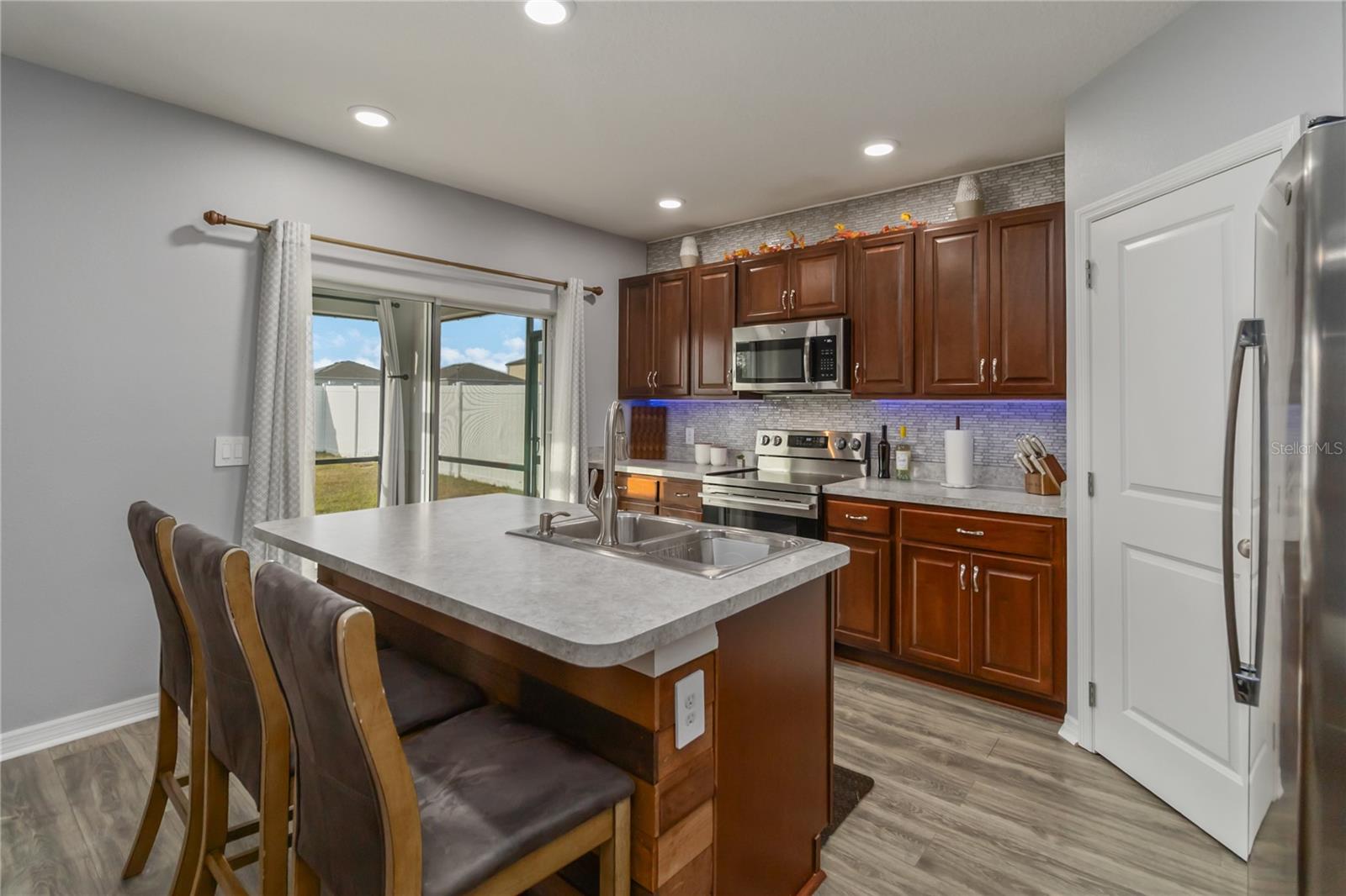 EAGLE POINTE PH III SUB - Residential