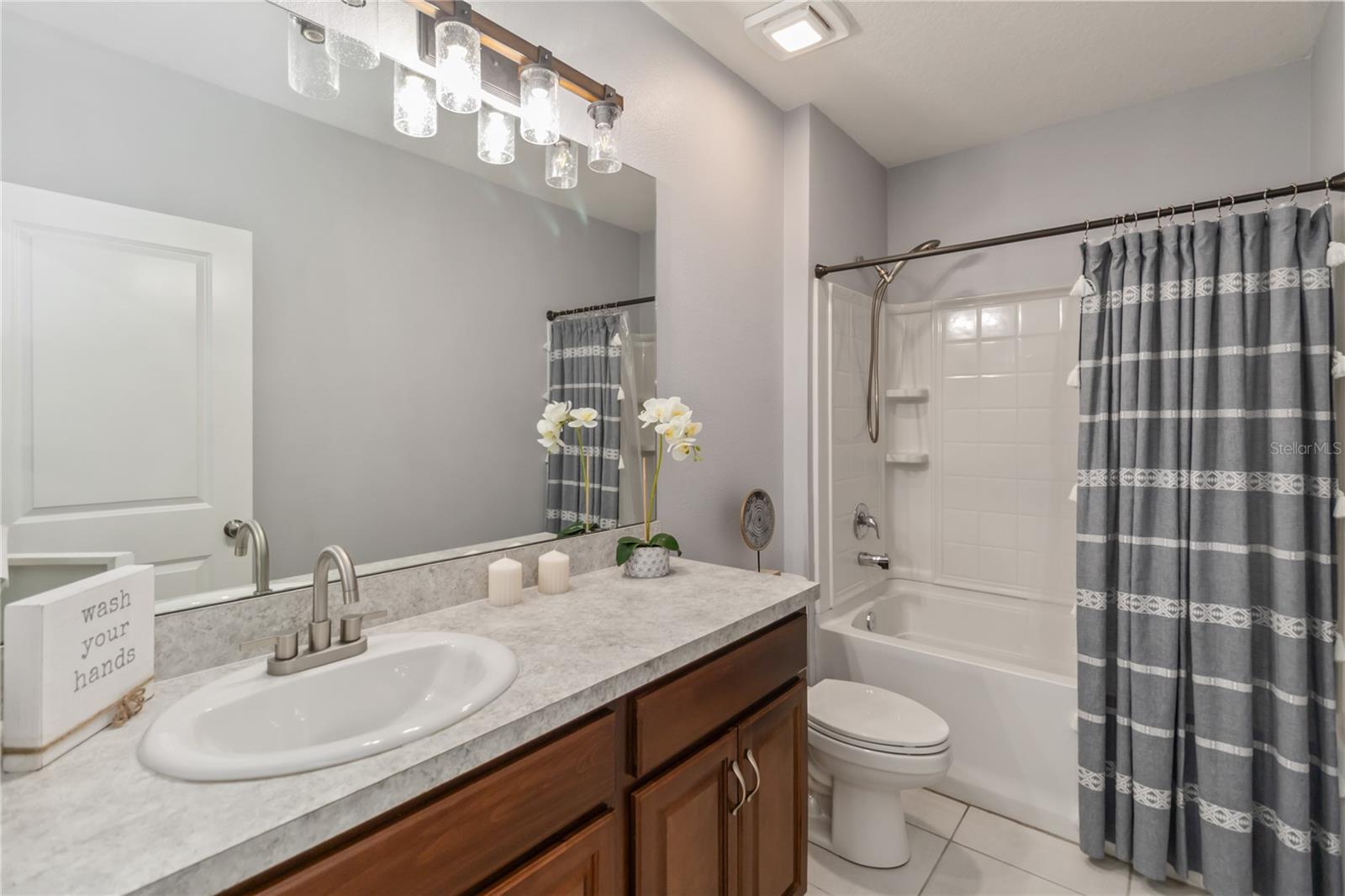 EAGLE POINTE PH III SUB - Residential