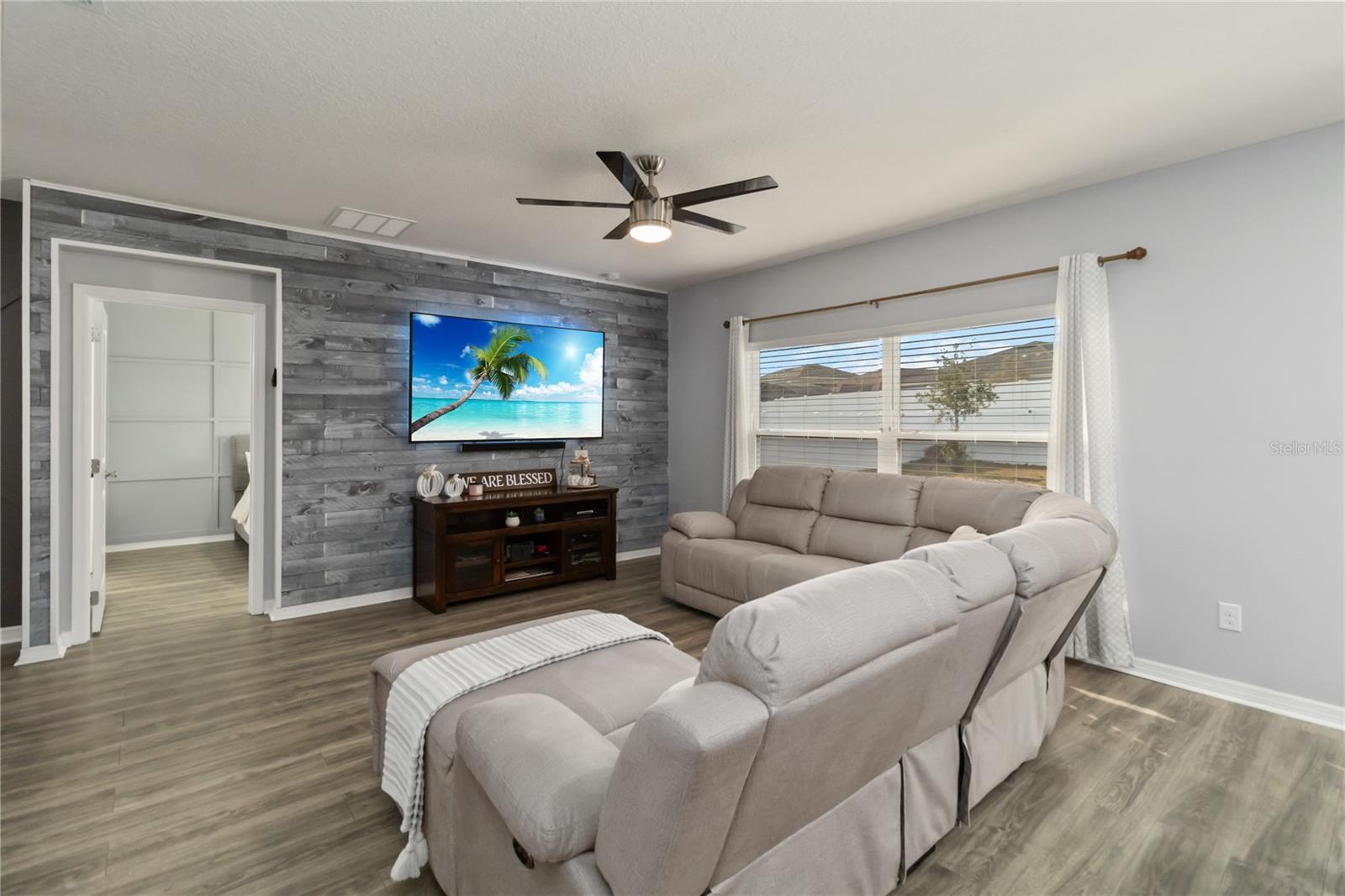 EAGLE POINTE PH III SUB - Residential