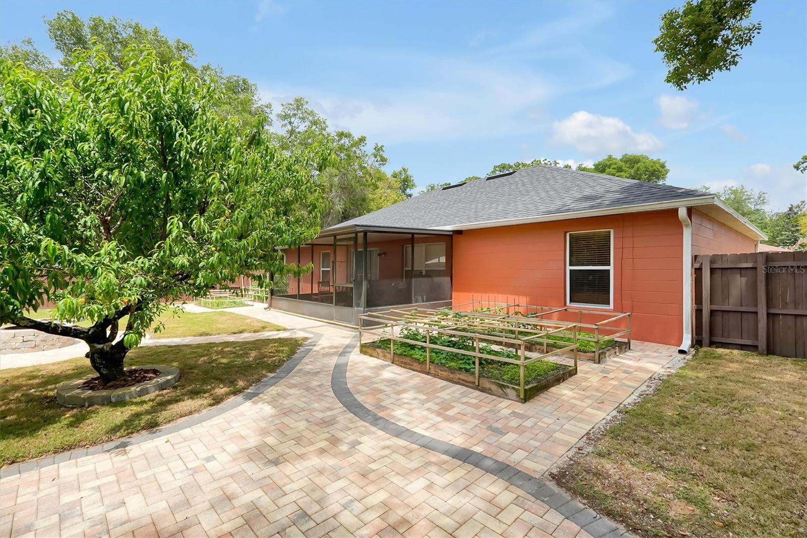 DELTONA LAKES UNIT 35 - Residential