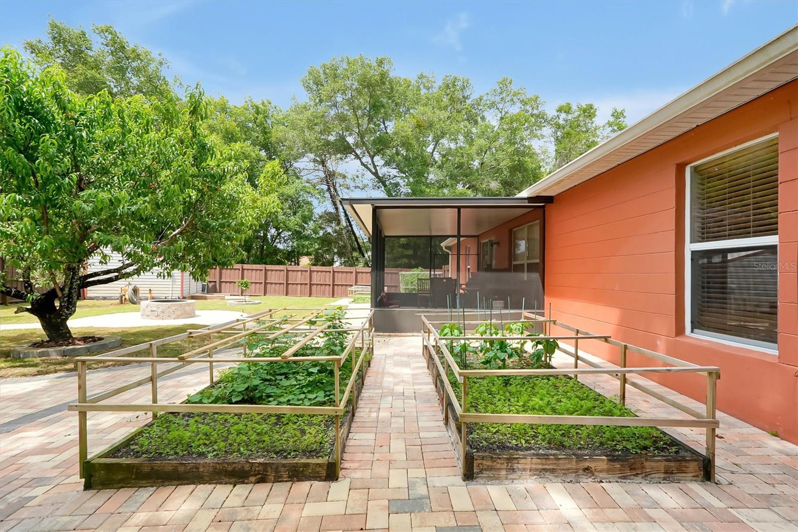 DELTONA LAKES UNIT 35 - Residential